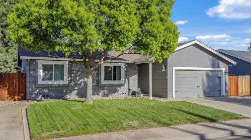 45 Black Pine Way, Valley Home, CA 95361-3321