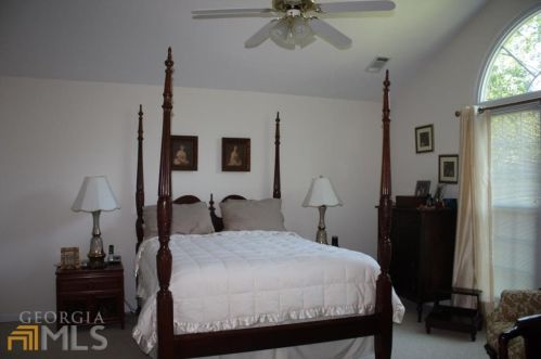 313 Ashford Cir, Lagrange GA  30240-8895 exterior