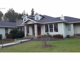 135 Keel Ln, Glide OR  97443-4706 exterior