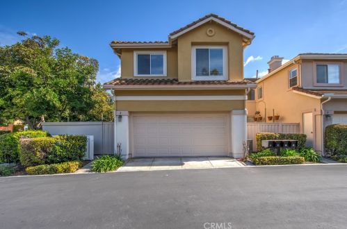 2 Altezza, Irvine CA  92606-8909 exterior