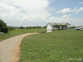 199 Boyd Rd, Benton, TN 37307-4771