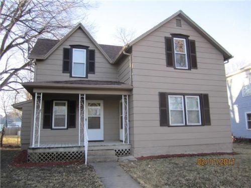 320 3rd Ave, Garnett, KS 66032-1234