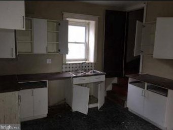 6524 13th St, Philadelphia, PA 19126-3603