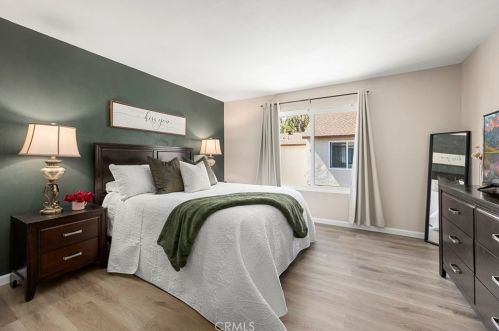 5458 Willow Woods Ln, Anaheim, CA 92807-1426