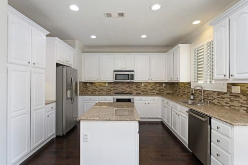 2744 Madison Cir, Anaheim CA  92801-4997 exterior