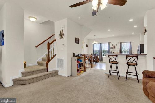 34 Ctr St, Hanover PA 17331-2828 exterior