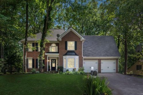5011 Willow Creek Dr, Holly Springs, GA 30188-4377