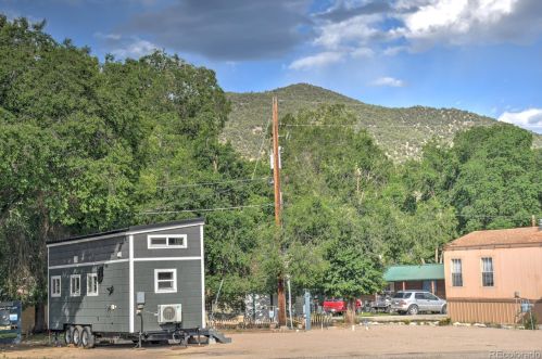 845 Oak St, Salida, CO 81201-3256