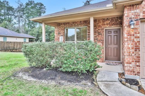 11510 Woodmark, Conroe TX  77304-1787 exterior