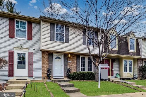 6517 Field Master Dr, Springfield, VA 22152-2150
