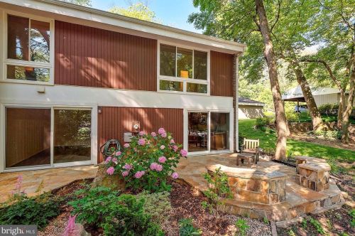 1701 Wainwright Dr, Herndon, VA 20190-3436