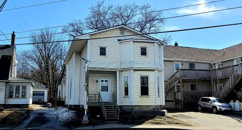 27 Bangor St, Augusta, ME 04330-4802