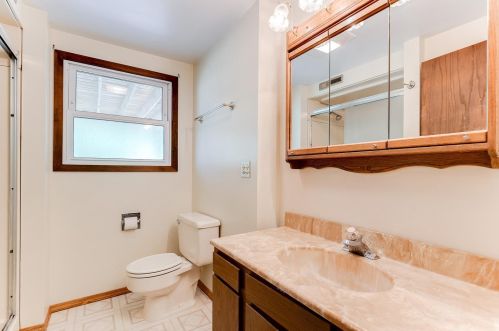 517 Fairfield Dr, Saint Paul MN  55112-6510 exterior