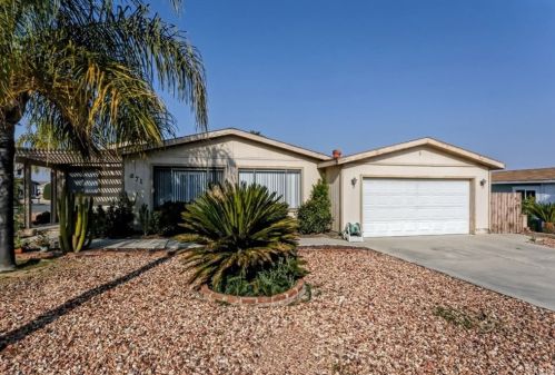 671 Dove Dr, Perris, CA 92570-1955