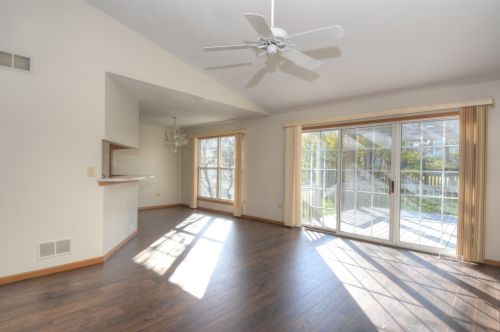 798 Burning Trl, Carol Stream IL  60188-9188 exterior