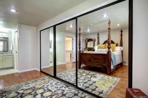 8123 Phillips Cir, Englewood CO 80112-3254 exterior