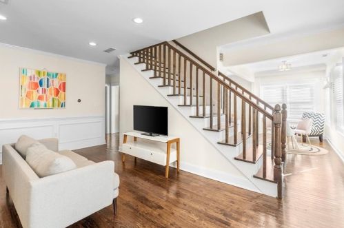 1118 Hawthorne St, Atlanta GA  30307-2610 exterior
