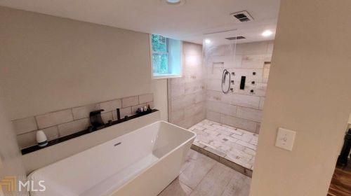 1373 Benteen Way, Atlanta GA  30315-3103 exterior