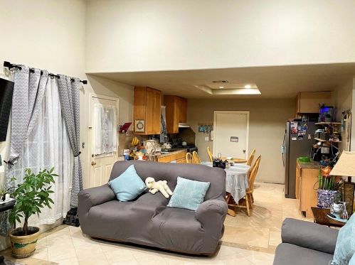 10626 Portsmouth Ct, Riverside CA  92503-5326 exterior