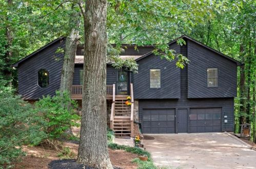 294 Hill Crest Cir, Holly Springs, GA 30188-2256
