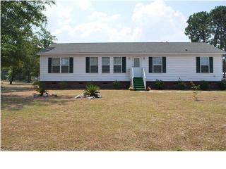 123 Albacore Rd, Bonneau, SC 29431-8415