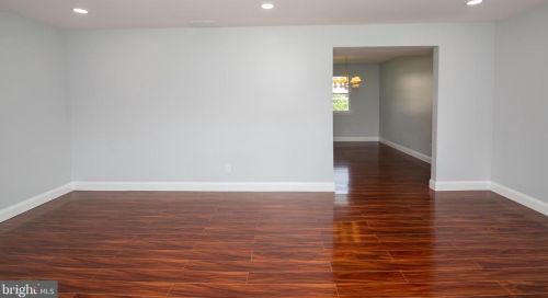 1865 Greymont St, Philadelphia PA  19116-3829 exterior