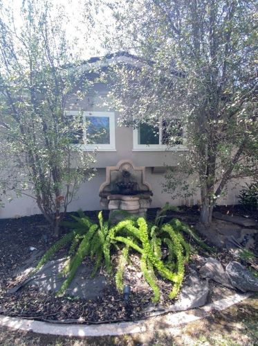 1102 Riviera Dr, Santa Ana CA 92706-1543 exterior