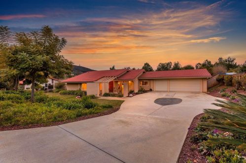 1138 Cima Dr, San Marcos, CA 92078-1308