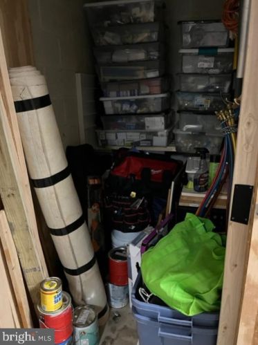 5906 Bayshire Rd, Springfield VA  22152-1150 exterior