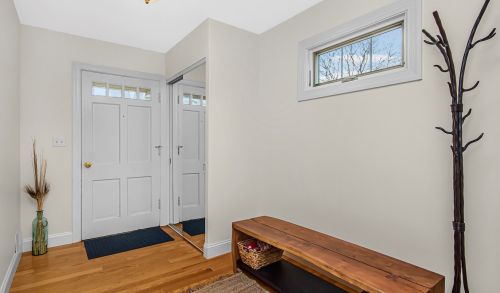 220 Latrobe Ave, Northfield, IL 60093-3515
