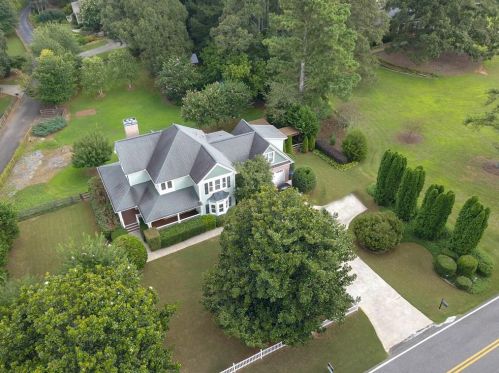 1346 Hendon Rd, Holly Springs, GA 30188-6106