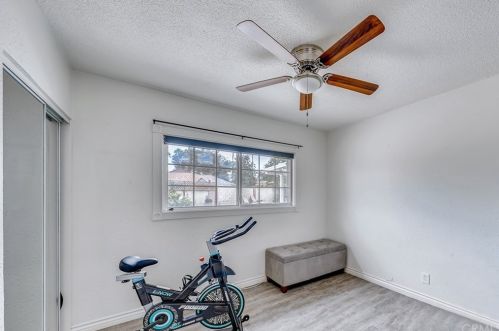 1111 Beacon Ave, Anaheim CA  92802-1811 exterior