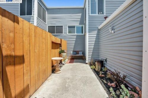 1054 Glenn Cmn, Livermore, CA 94551-1675