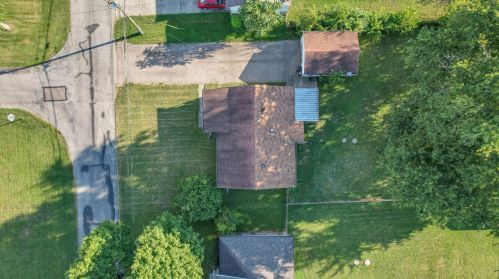 561 Geron Dr, Springfield, OH 45505-2866