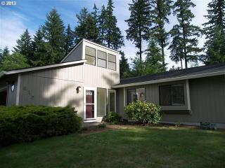 915 271st Ave, Camas, WA 98607-9536