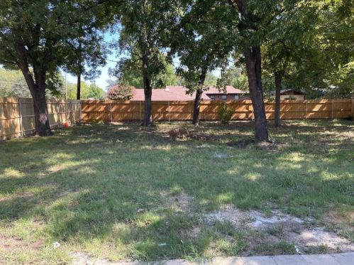 6701 Manor Dr, Fort Worth TX  76180-8523 exterior