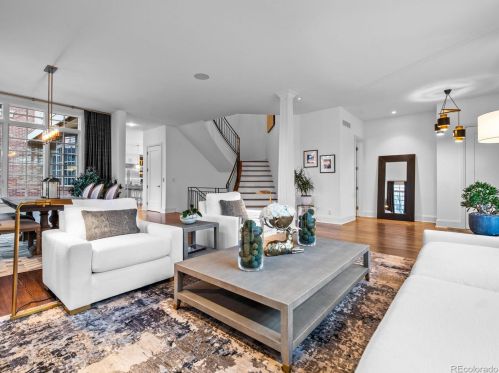 401 Adams St, Denver CO  80206-4410 exterior