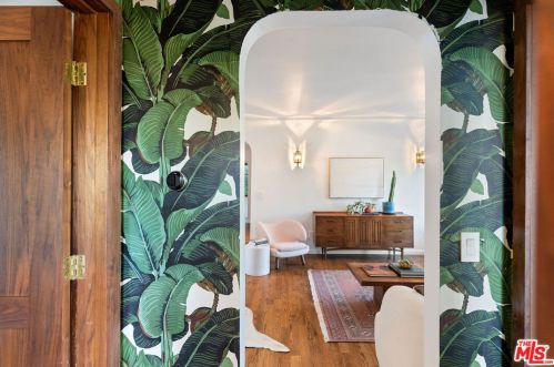 1520 Columbia Dr, Glendale CA  91205-3508 exterior