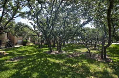 8210 Bent Tree Rd, Austin TX  78759-8311 exterior