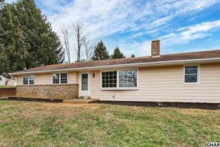 135 Old Stonehouse Rd, Carlisle, PA 17015-9798