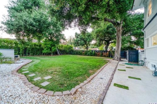 1616 Wabasso Way, Glendale CA  91208-2441 exterior