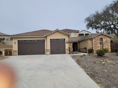 3320 Catalina Pl, Lake Nacimiento, CA 93446-7745