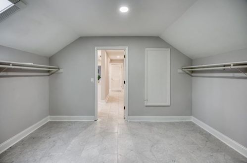 170 Huntcliff Pt, Atlanta GA  30350-1601 exterior
