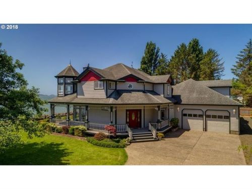 30 Cherry St, Chinook, WA 98614-1302