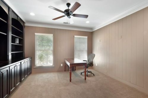 651 Lockton Pl, Atlanta GA  30342-5044 exterior