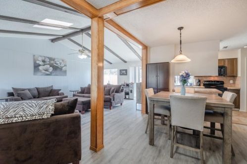 2212 Colonial Pl, Carrollton TX 75007-5503 exterior