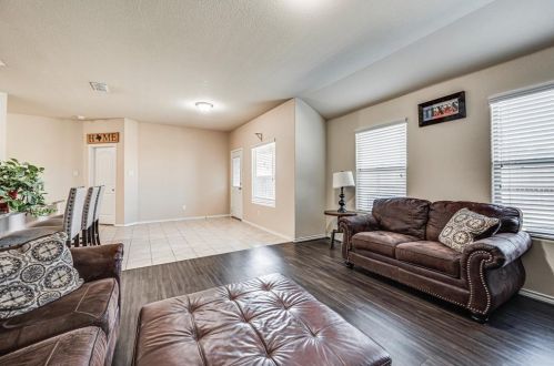 5117 Grayson Rdg Dr, Fort Worth TX  76179 exterior