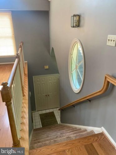 1450 Church Hill Pl, Herndon, VA 20194-1228