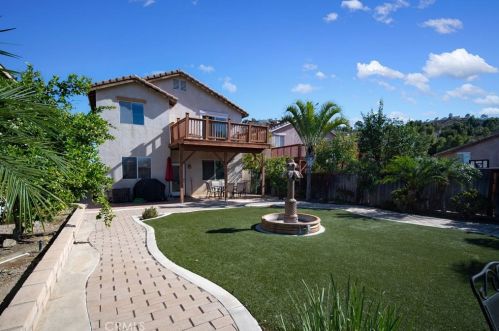 16163 Setting Sun Cir, Riverside CA  92503-0527 exterior