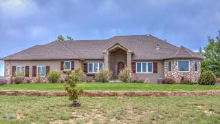 2129 Jones Pl, Longmont, CO 80513-9572